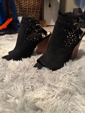 Just Fab Black Peep-Toe Suede Mule with Laser-Cut Detail